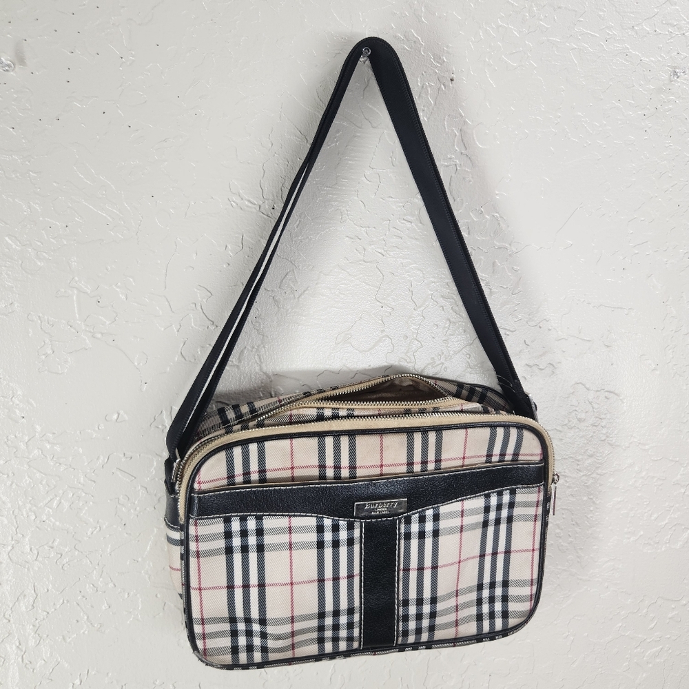 Vintage Damaged Burberry Blue Label 4 Compartment 11.8" × 8" Bag